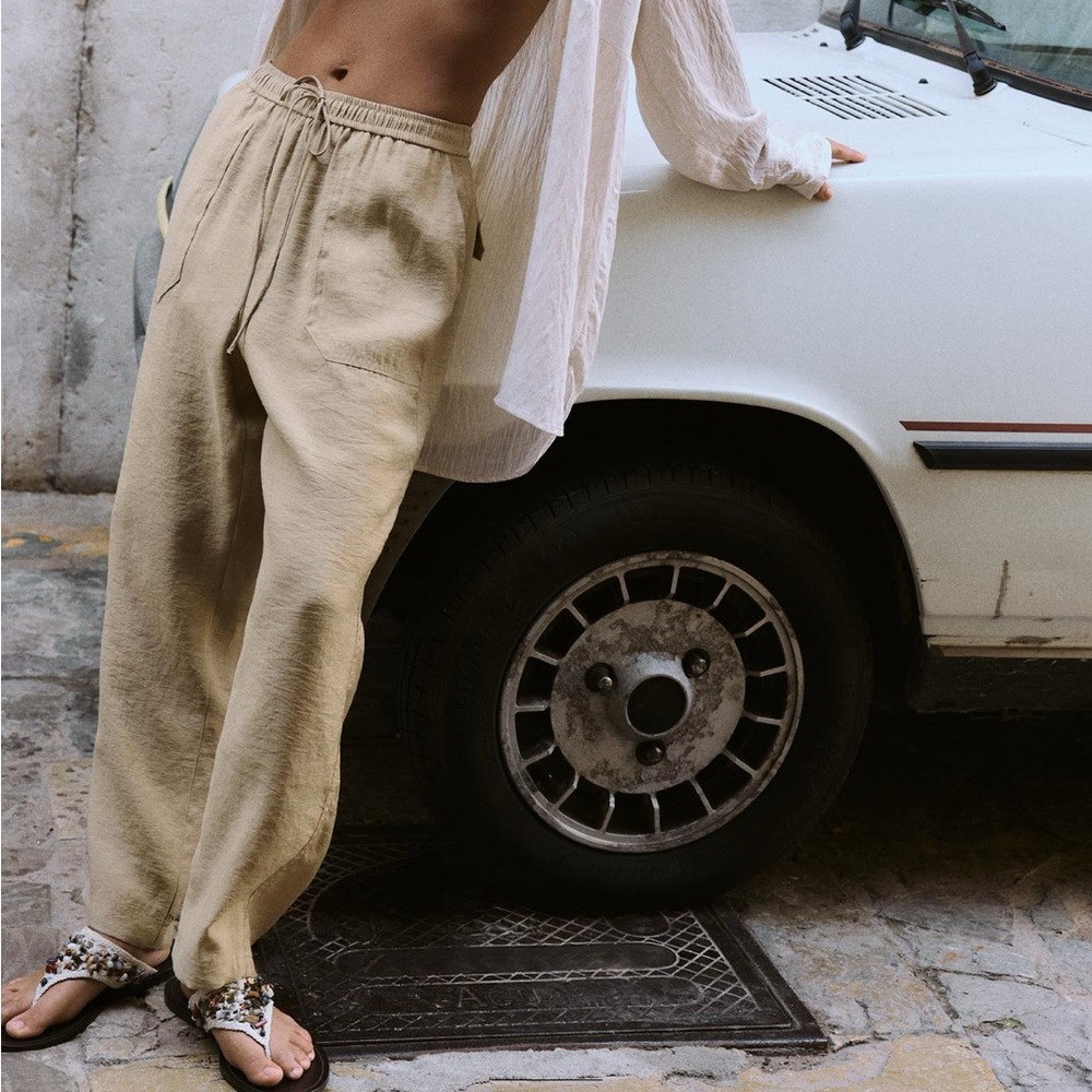 Zara Flowy Ankle Pants in Taupe